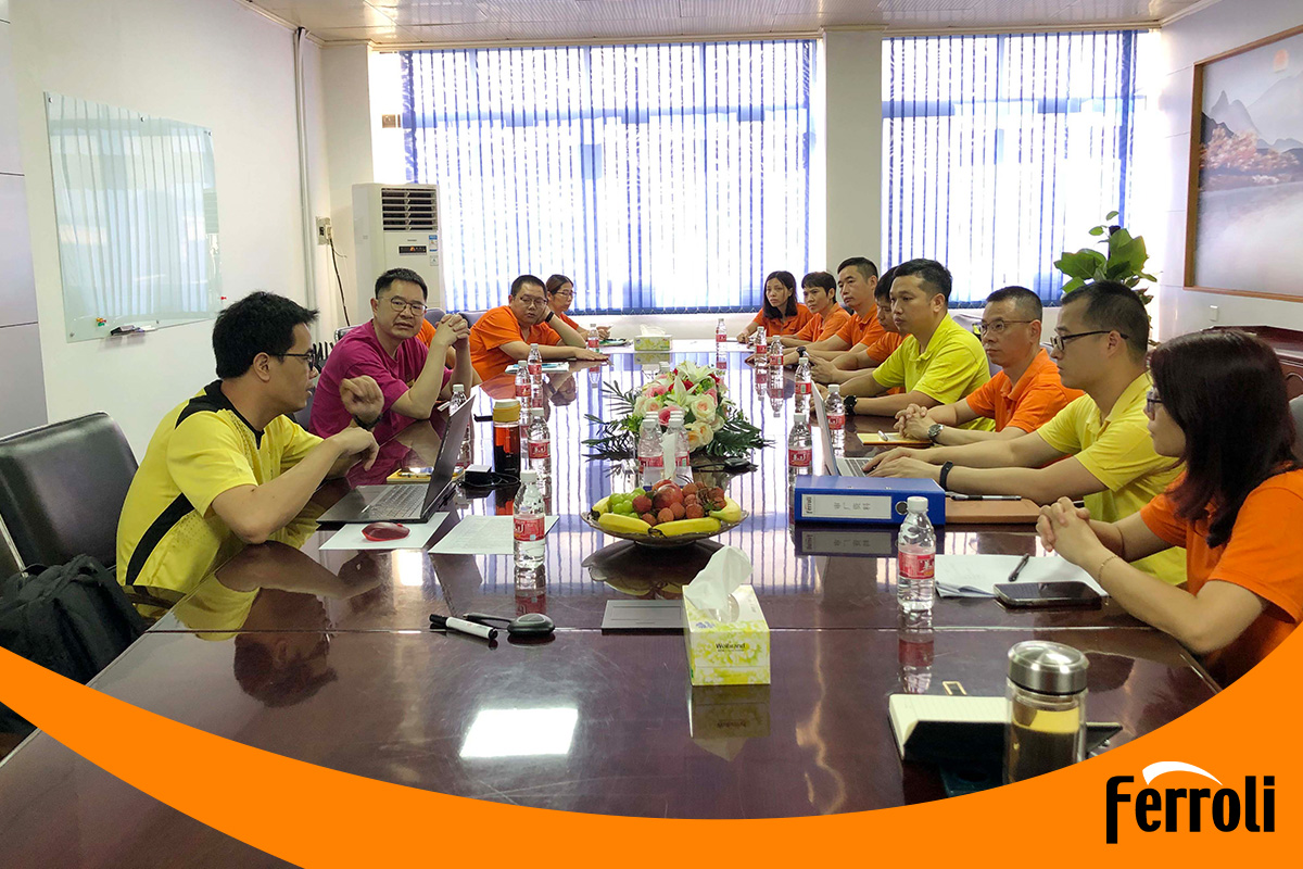 萬科(ke)采築平檯(tai)莅臨我(wo)司考察